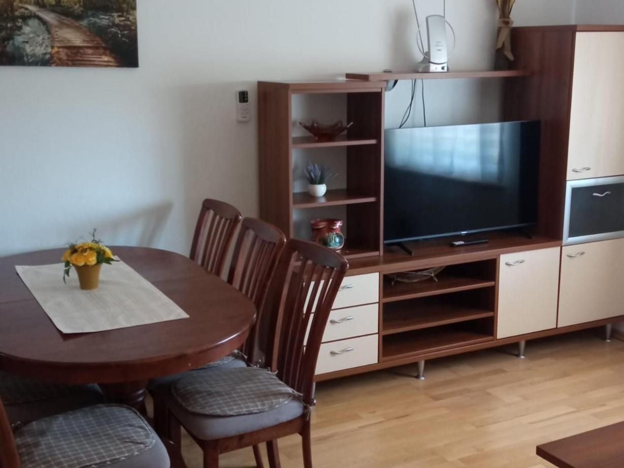 Apartment Plitvice Starigrad Paklenica Exterior photo